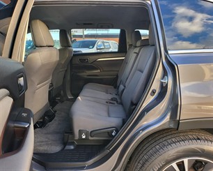2018 Toyota Highlander - Thumbnail