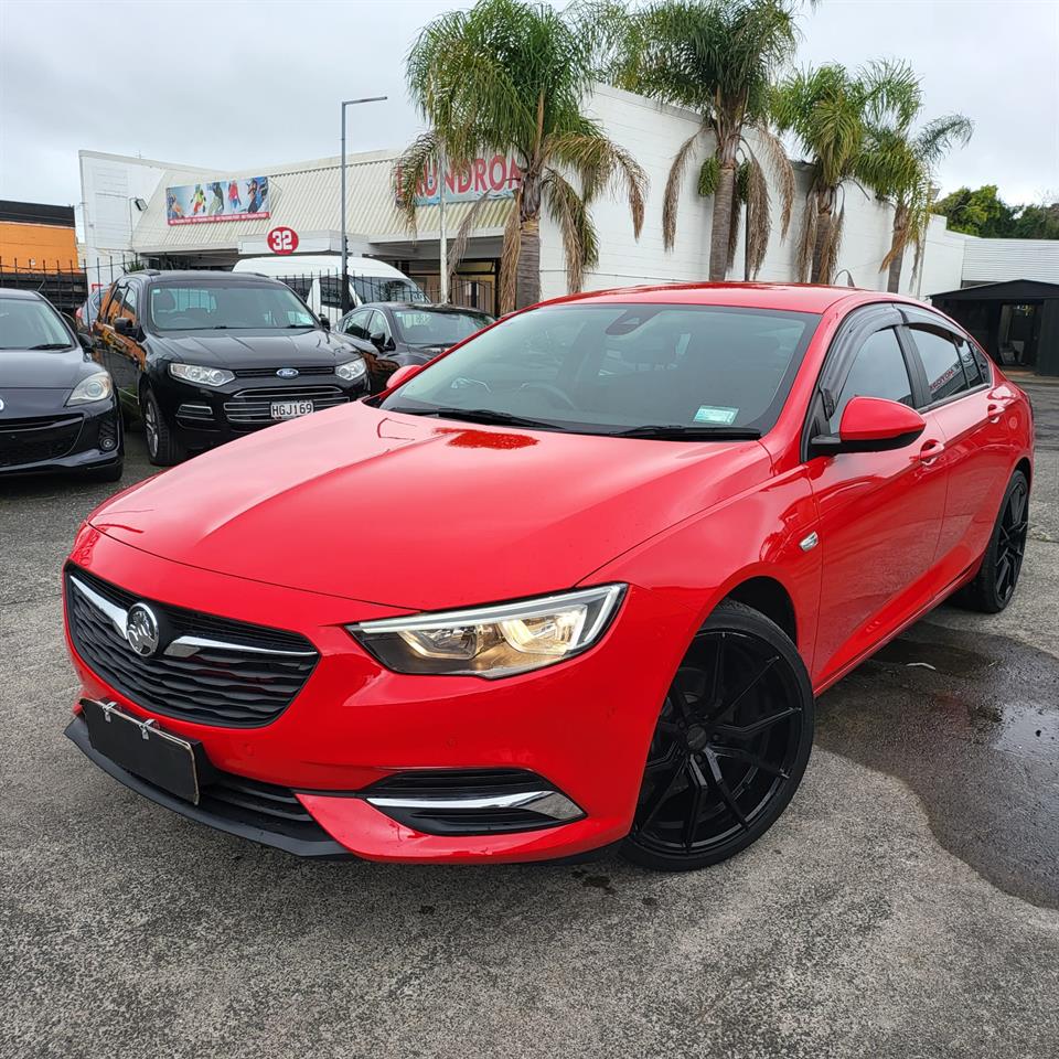 2019 Holden COMMODORE