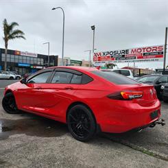 2019 Holden COMMODORE - Thumbnail