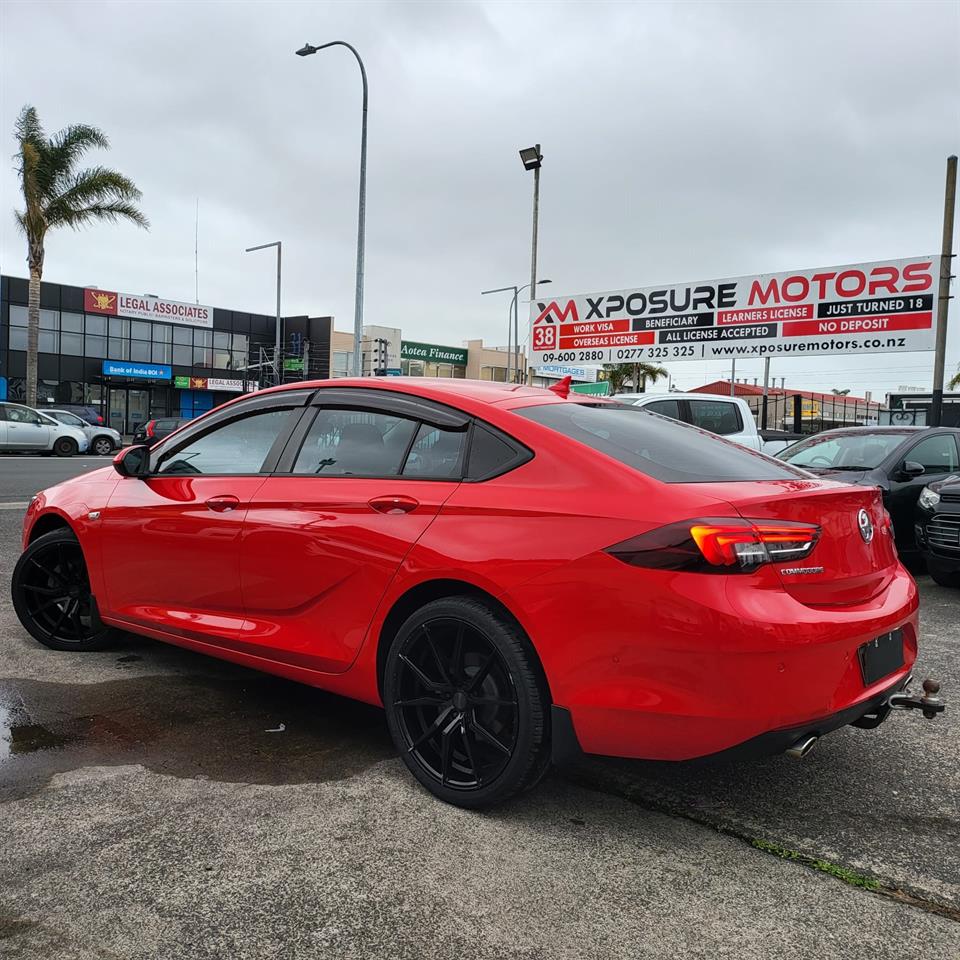 2019 Holden COMMODORE