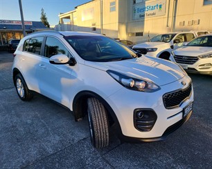 2017 Kia Sportage - Thumbnail