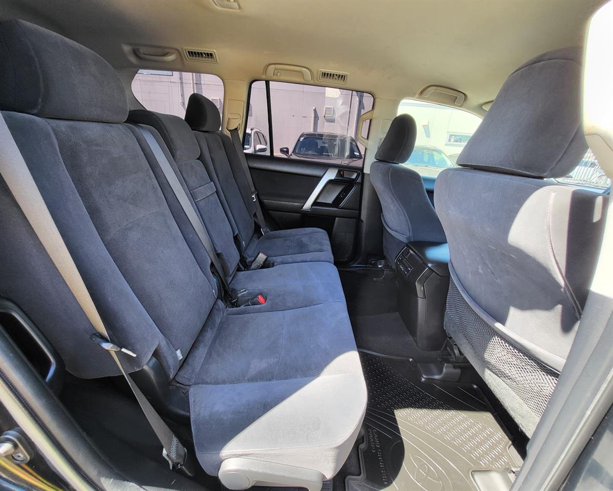 2016 Toyota LANDCRUISER