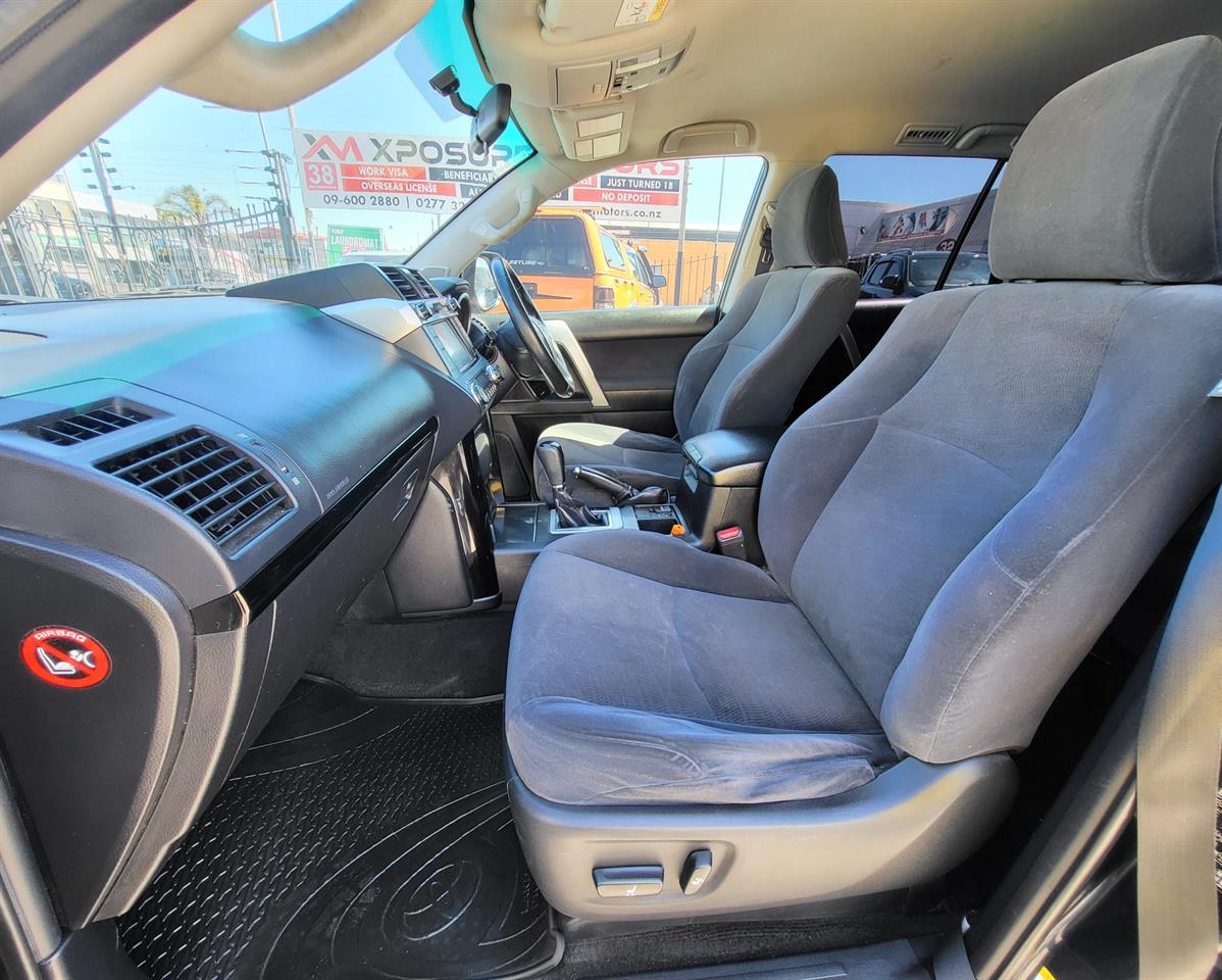 2016 Toyota LANDCRUISER