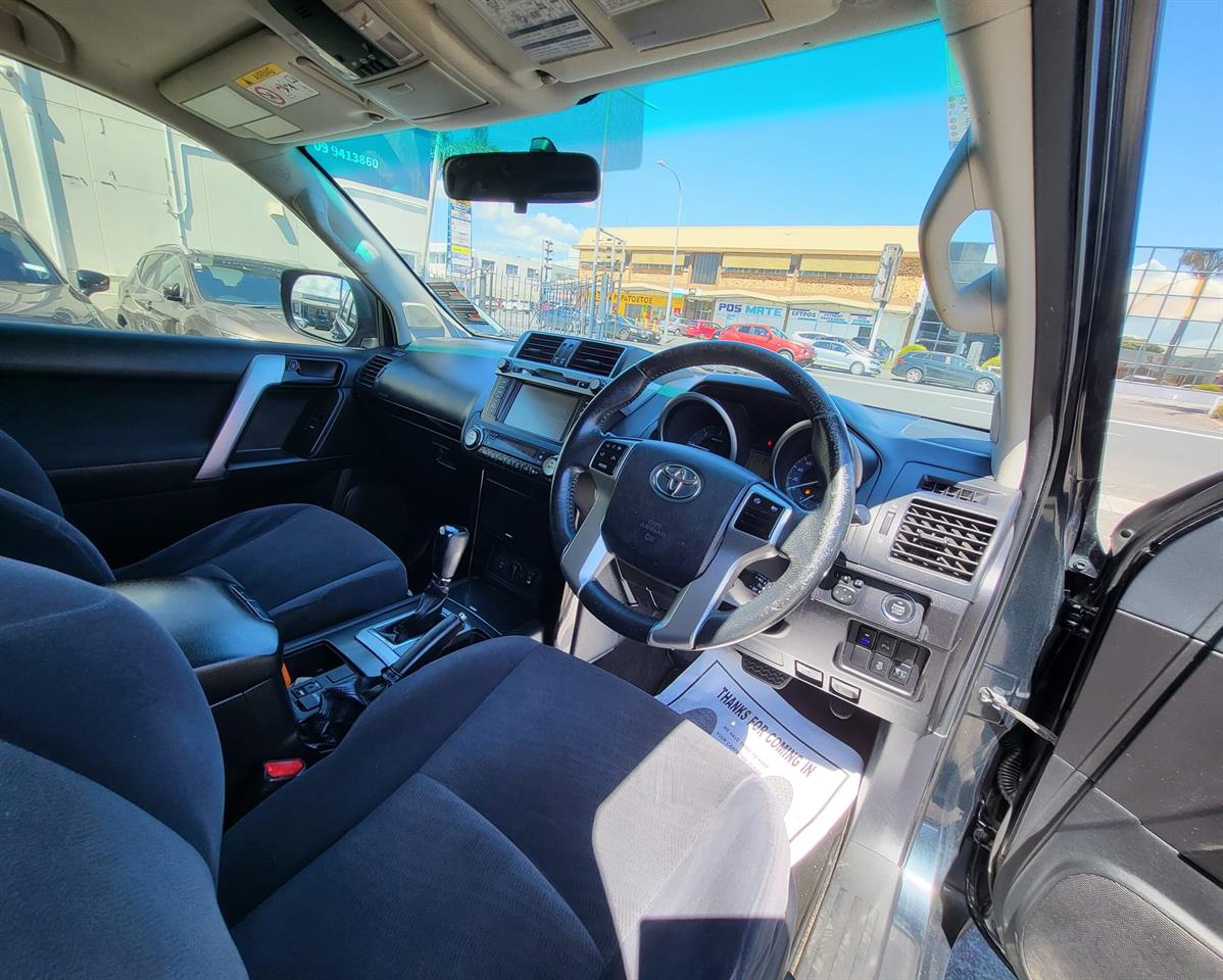 2016 Toyota LANDCRUISER