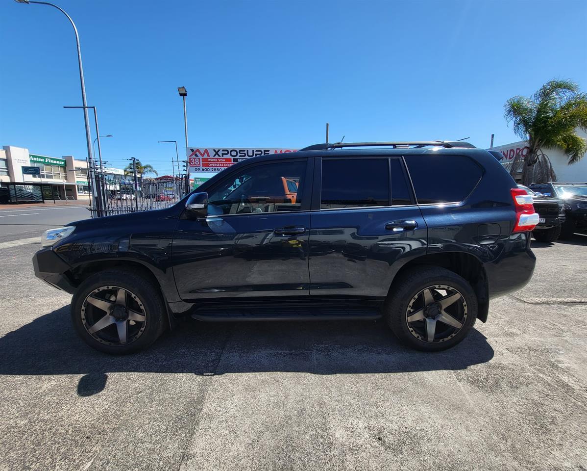 2016 Toyota LANDCRUISER