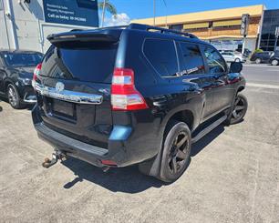 2016 Toyota LANDCRUISER - Thumbnail
