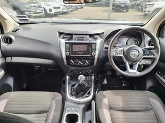 2021 Nissan Navara - Thumbnail
