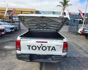 2020 Toyota Hilux - Thumbnail