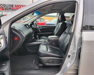 2016 Nissan Pathfinder - Thumbnail