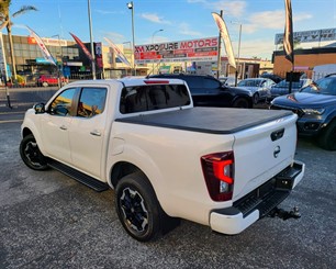 2021 Nissan Navara - Thumbnail