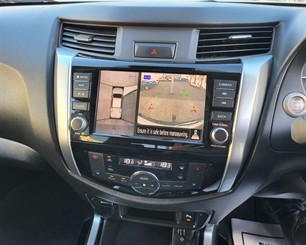 2021 Nissan Navara - Thumbnail