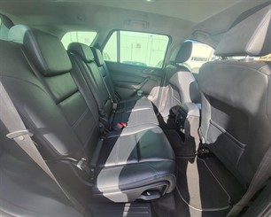 2022 Ford Everest - Thumbnail