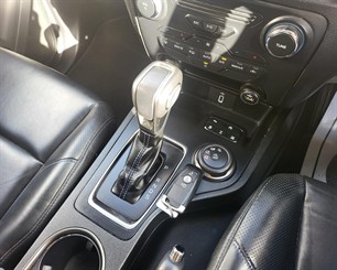 2022 Ford Everest - Thumbnail