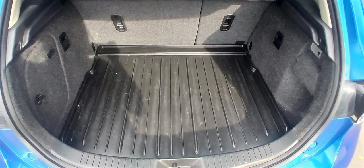 2012 Mazda Axela