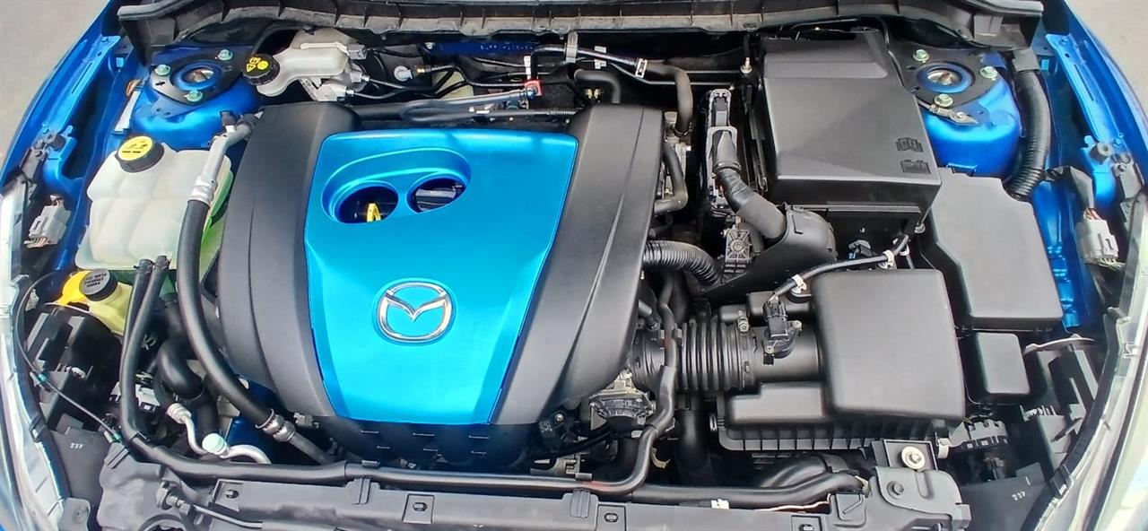 2012 Mazda Axela