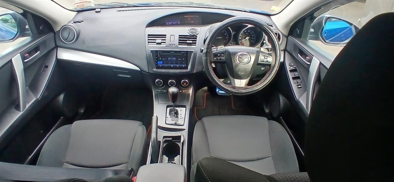 2012 Mazda Axela