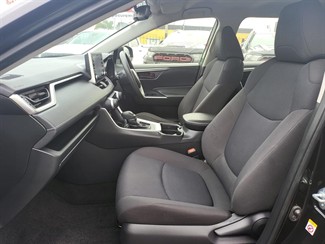 2019 Toyota Rav4 - Thumbnail