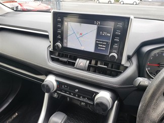 2019 Toyota Rav4 - Thumbnail