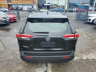 2019 Toyota Rav4 - Thumbnail