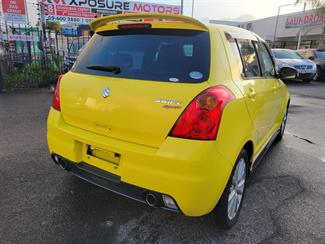 2008 Suzuki Swift - Thumbnail