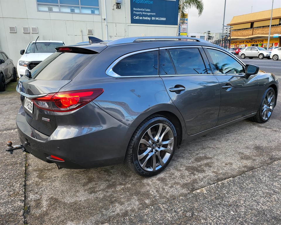 2017 Mazda Atenza
