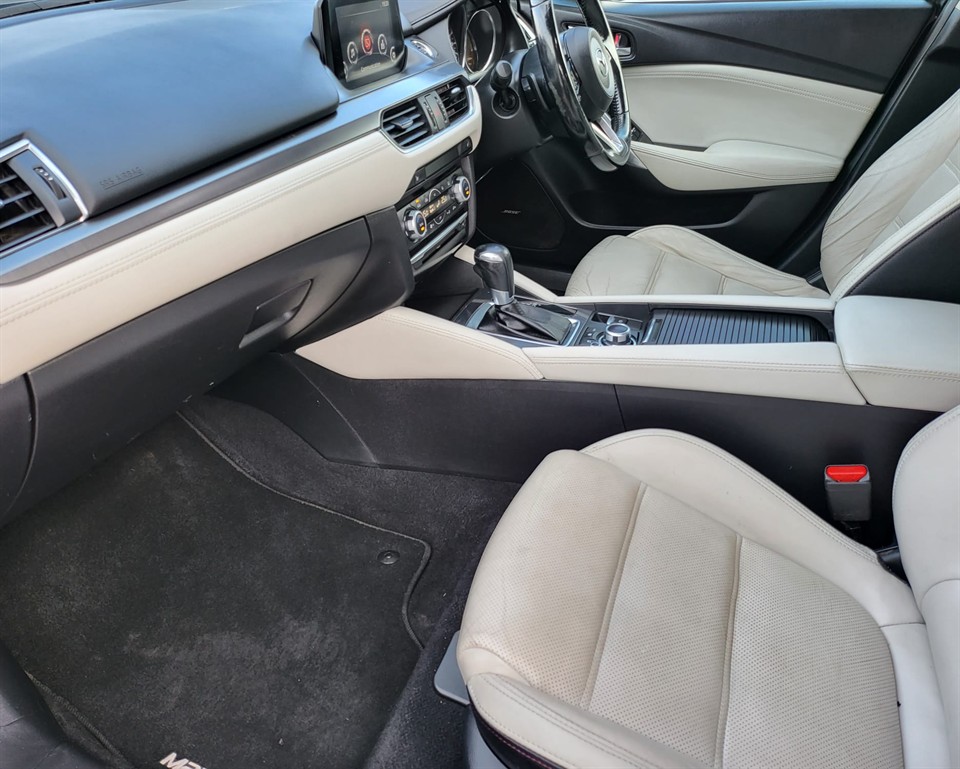 2017 Mazda Atenza