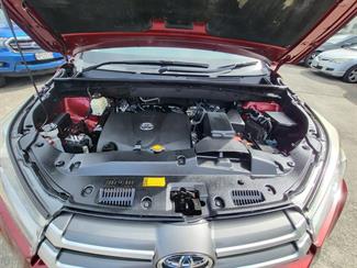 2017 Toyota Highlander - Thumbnail