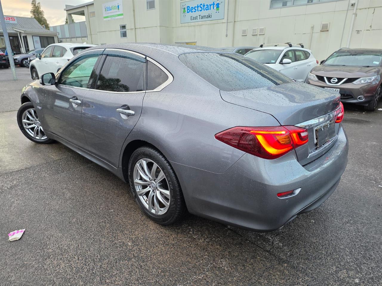 2015 Nissan Fuga