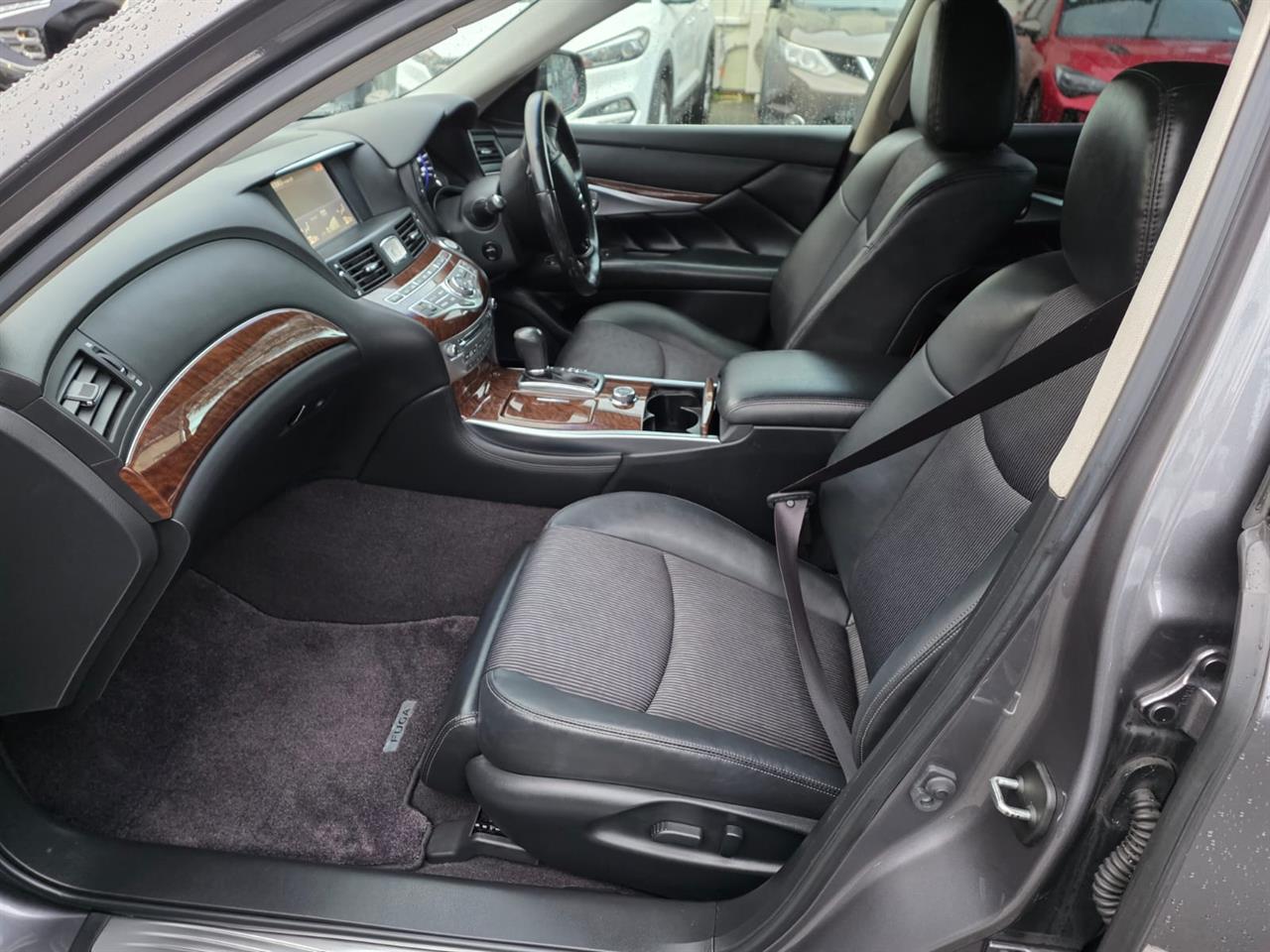 2015 Nissan Fuga