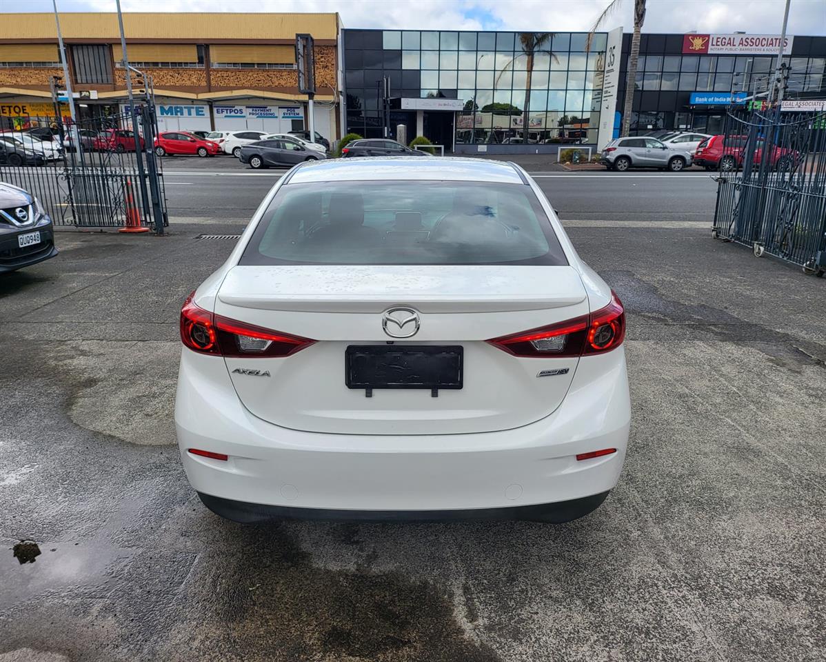 2014 Mazda Axela