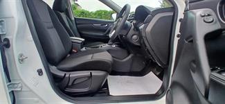 2021 Nissan X-TRAIL - Thumbnail