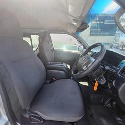 2017 Toyota Hiace - Thumbnail