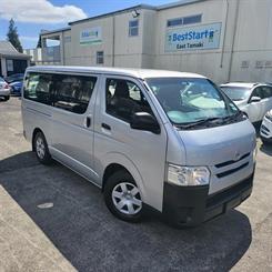 2017 Toyota Hiace - Thumbnail