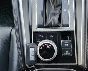 2022 Mitsubishi Pajero - Thumbnail