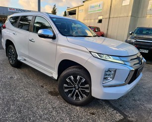 2022 Mitsubishi Pajero - Thumbnail