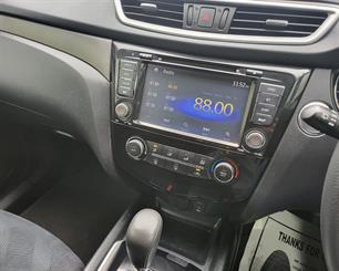 2016 Nissan X-TRAIL - Thumbnail